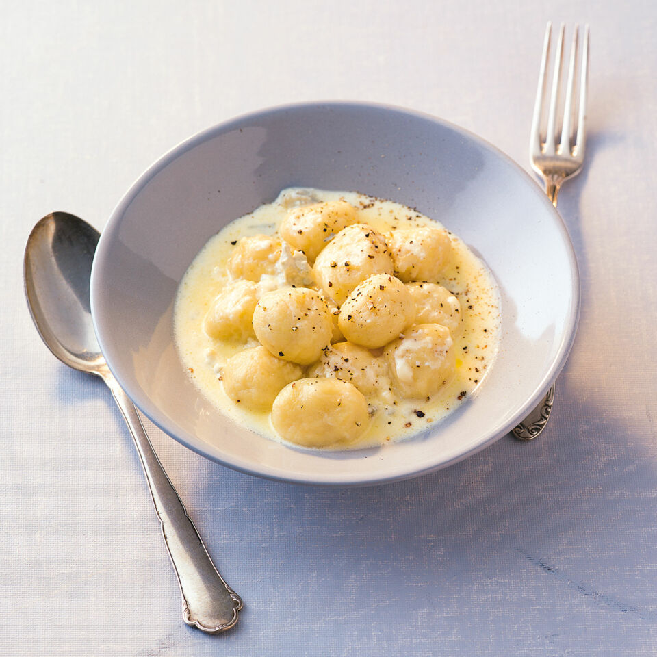 Kartoffel-Gnocchi mit Gorgonzolasauce Rezept | Küchengötter