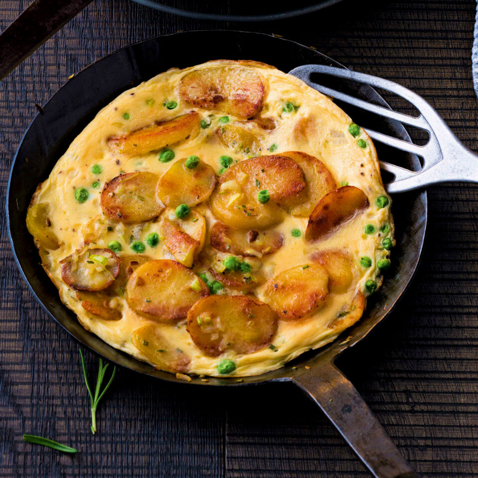 Vegetarische Kartoffel-Tortilla mit Erbsen Rezept | Küchengötter Vegetarische Kartoffel-Tortilla mit Erbsen Rezept | Küchengötter