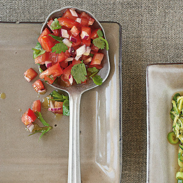 Tomaten-Salsa mit Limettensaft Rezept | Küchengötter Tomaten-Salsa mit Limettensaft Rezept | Küchengötter