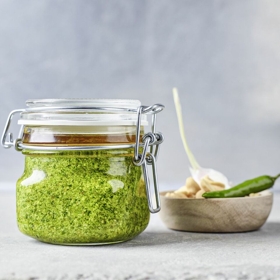 Koriander-Erdnuss-Pesto Rezept | Küchengötter