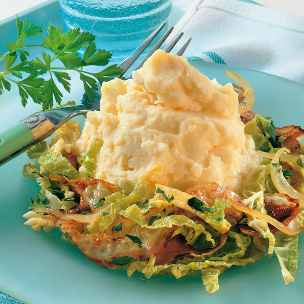 Kartoffelpüree mit Wirsing und Speck Rezept | Küchengötter