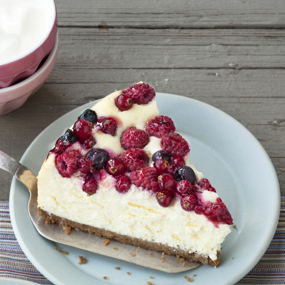 Beeren Cheesecake Mit Vollkorn Boden Rezept Kuchengotter