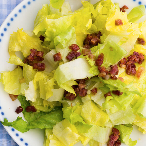 Endiviensalat mit Kartoffeldressing