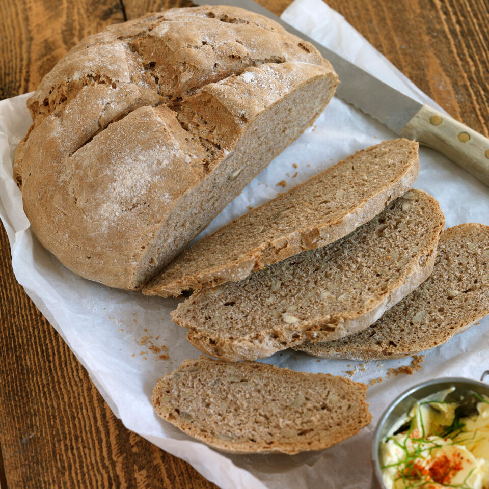 Veganes kerniges Brot für jeden Tag Rezept | Küchengötter