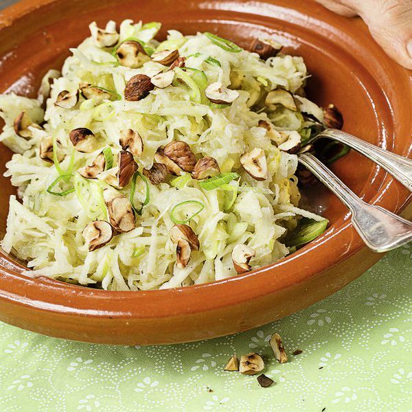 Sauerkraut-Nuss-Rohkost Rezept | Küchengötter