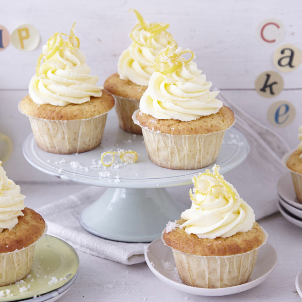Lemon Curd Cupcakes