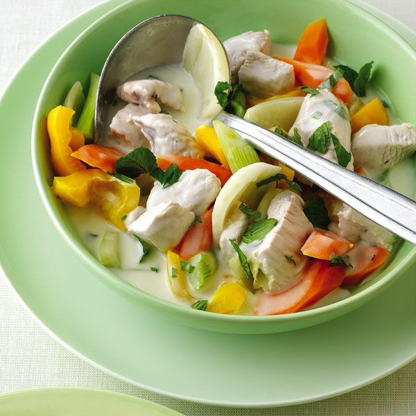 Puten-Frikassee mit Gemüse Rezept | Küchengötter Puten-Frikassee mit Gemüse Rezept | Küchengötter