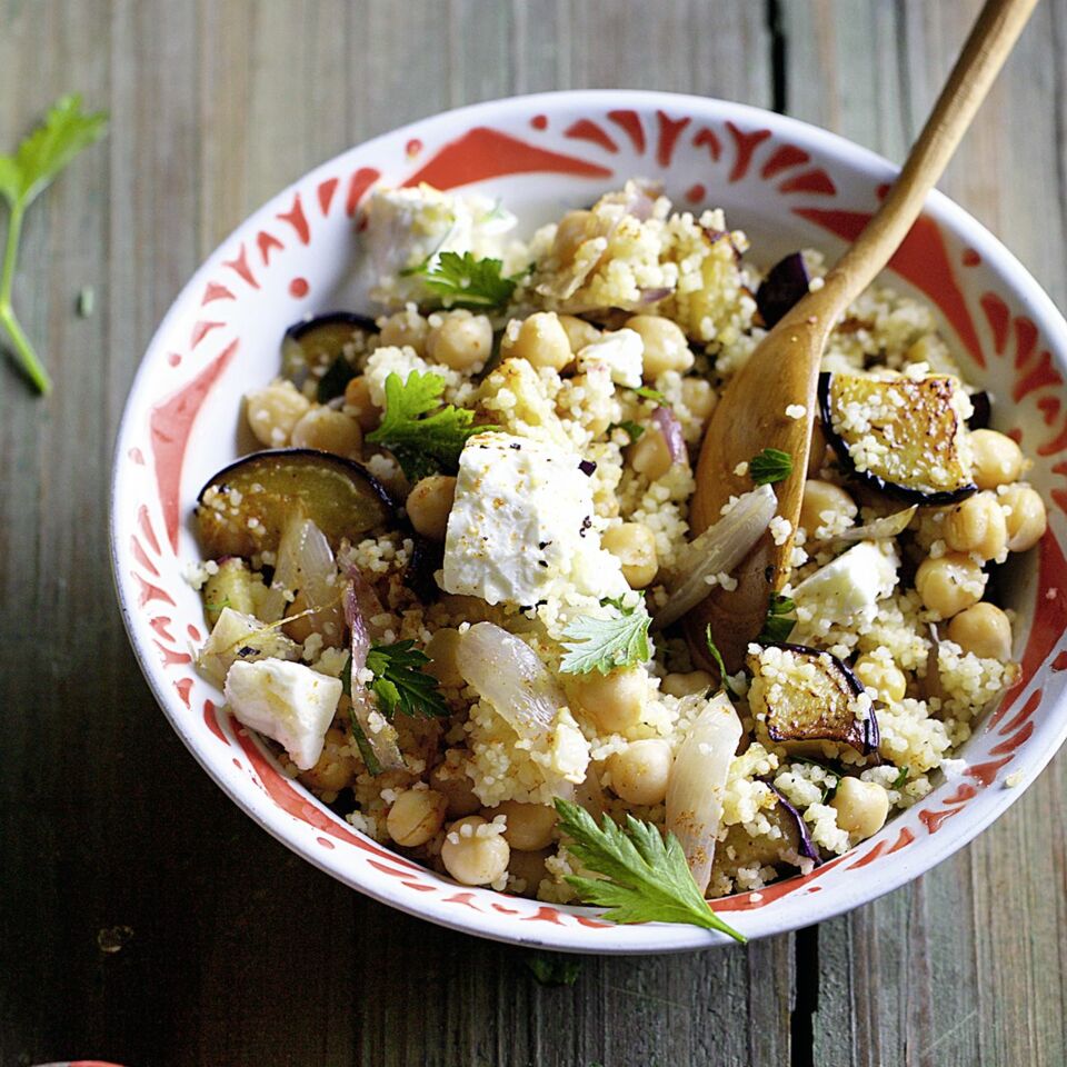 Auberginen-Couscous-Pfanne mit Feta Rezept | Küchengötter