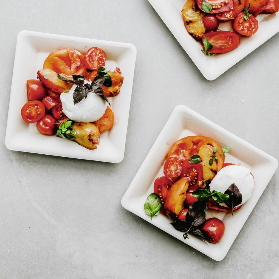 Gegrillte Pfirsiche mit Tomaten und Burrata Rezept | Küchengötter Gegrillte Pfirsiche mit Tomaten und Burrata Rezept | Küchengötter