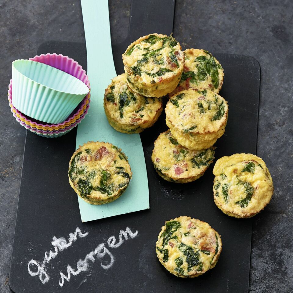 Frühstück-Muffins mit Spinat und Speck Rezept | Küchengötter