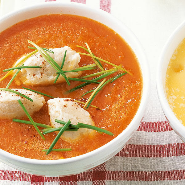 Möhrensuppe mit Ricotta-Klößchen Rezept | Küchengötter