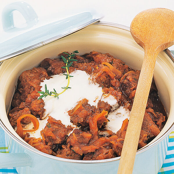 Ungarisches Szegediner Gulasch Rezept | Küchengötter Ungarisches Szegediner Gulasch Rezept | Küchengötter