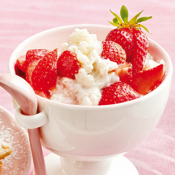 Sahne-Milchreis mit Erdbeeren