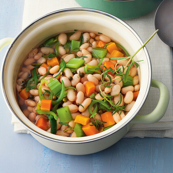 Eintopf mit weißen Bohnen Rezept | Küchengötter Eintopf mit weißen Bohnen Rezept | Küchengötter