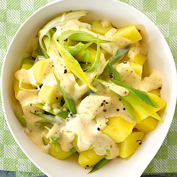 Bild von schnellen Käsekartoffeln mit Sahne-Lauch