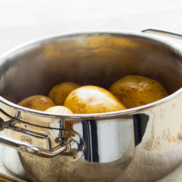 Kartoffelklöße aus Pellkartoffeln
