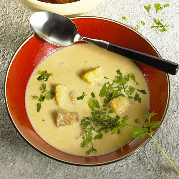 Joghurtsuppe mit Heilbutt Rezept | Küchengötter