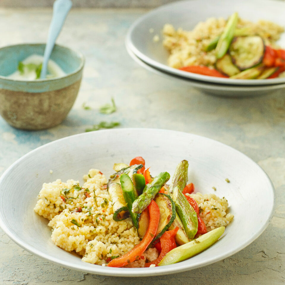 Kräuter-Couscous-Salat mit Gemüse Rezept | Küchengötter